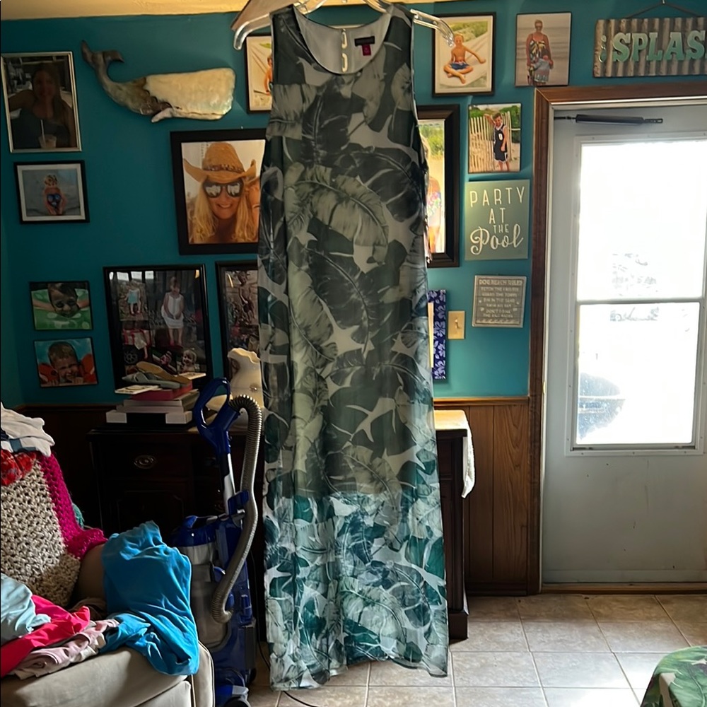 Elegant Green Leaf Print Maxi Dress